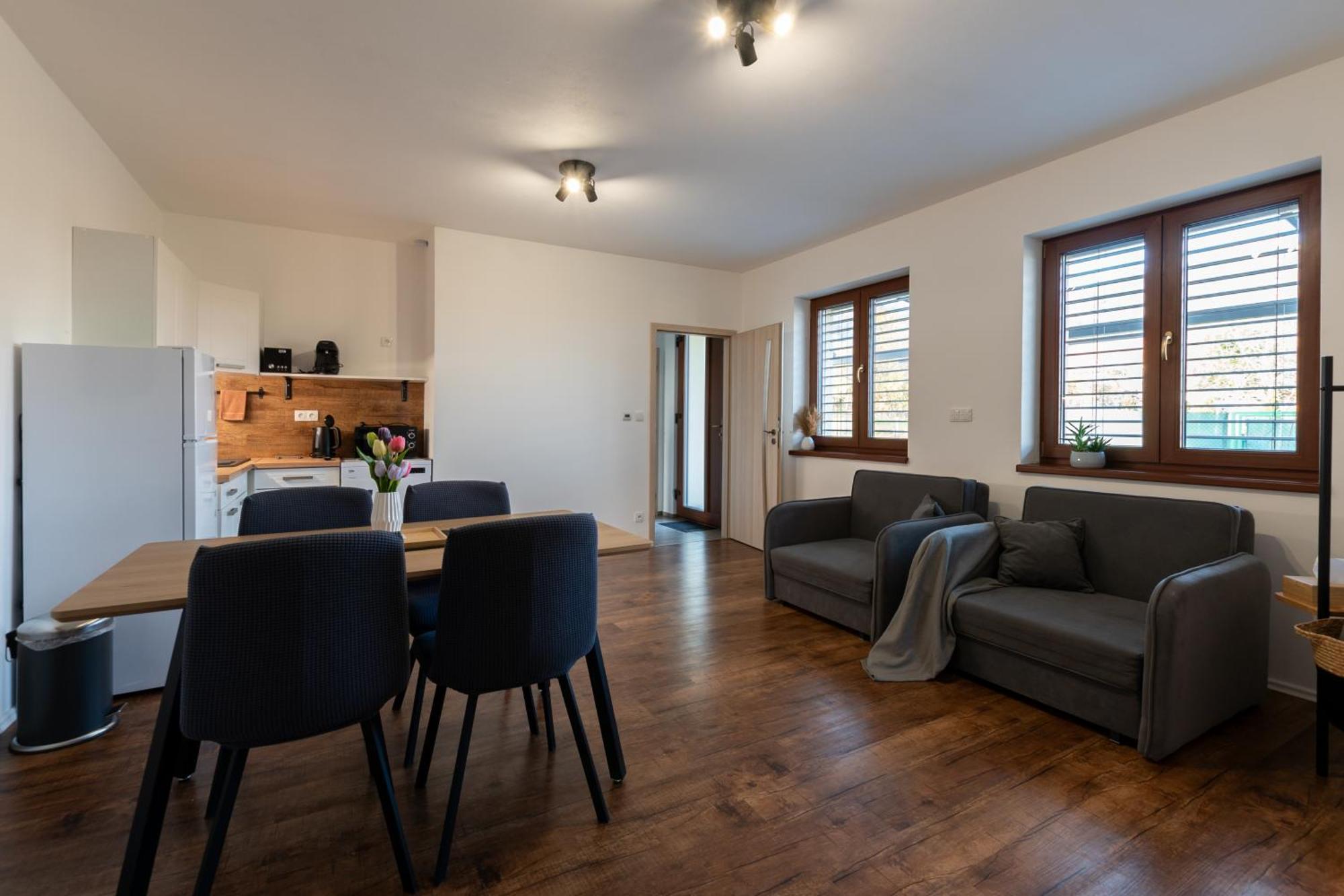 Palavia Apartments Павлов Екстериор снимка